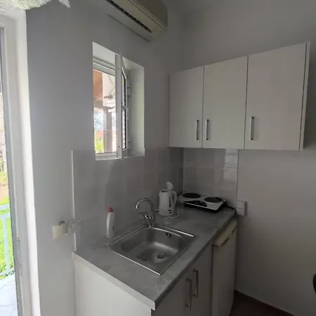 Helen Apartment *